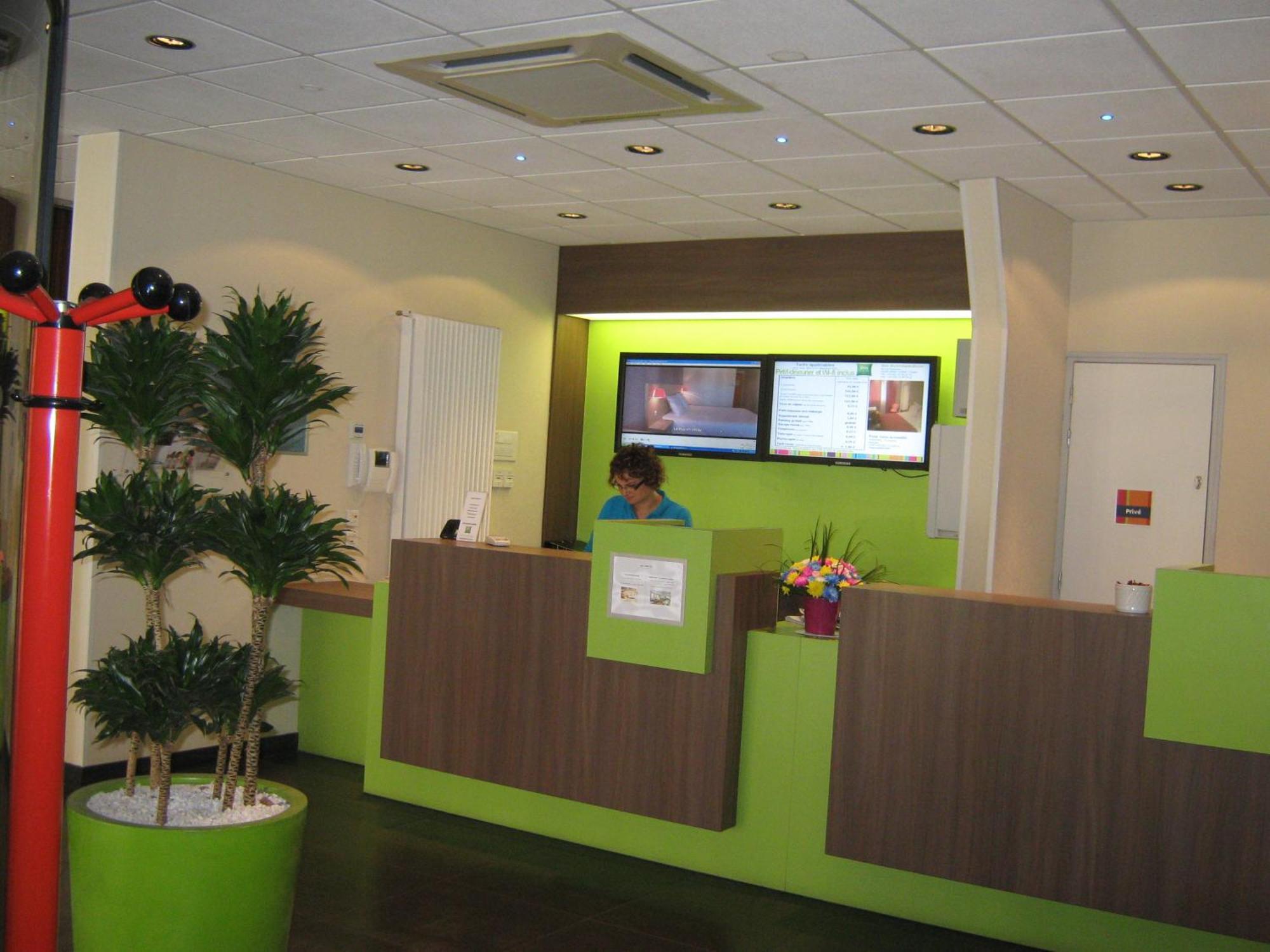 Hotel Ibis Styles Saint Dizier Esterno foto