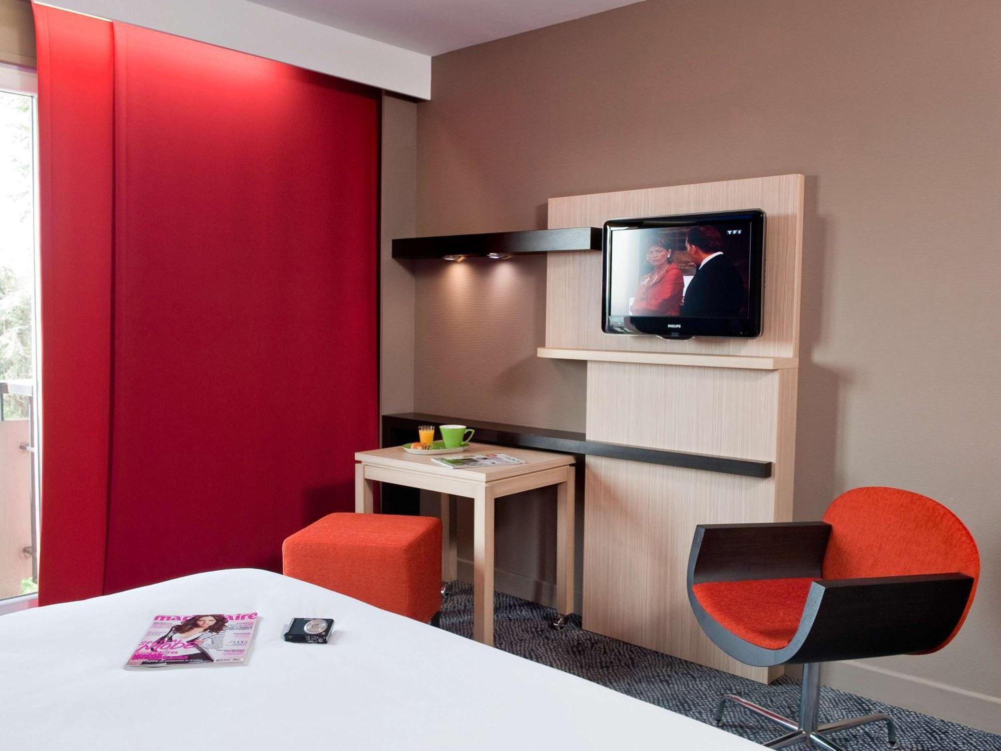 Hotel Ibis Styles Saint Dizier Esterno foto